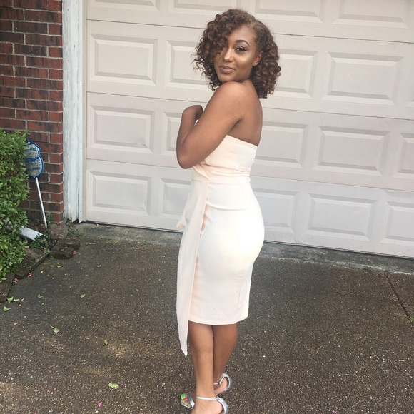 Pretty Little Thing Dress - Picture 3 of 3